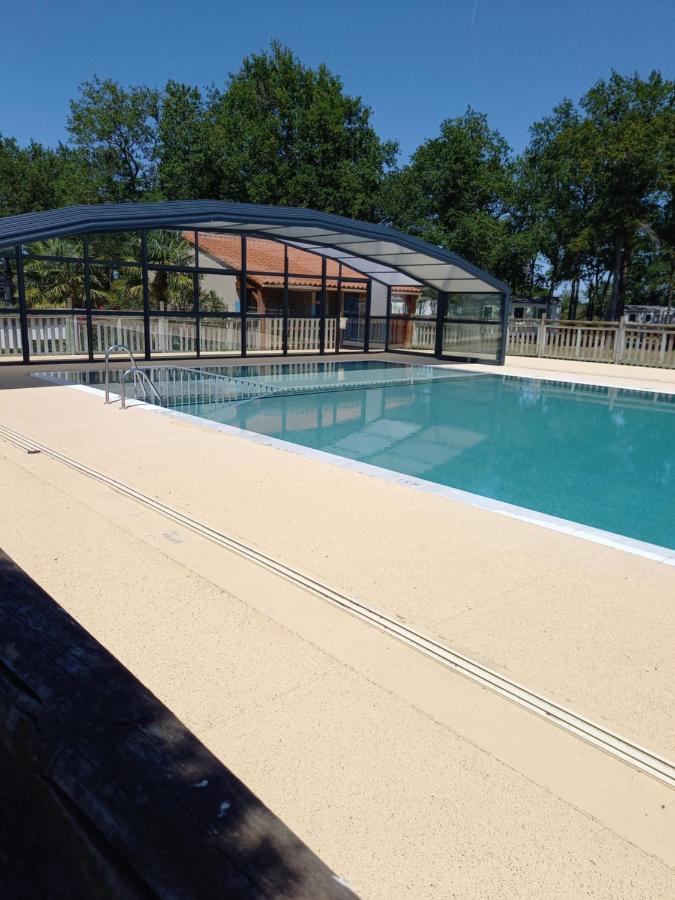 Coeur De Vendee Hotel La Boissiere-de-Montaigu Luaran gambar